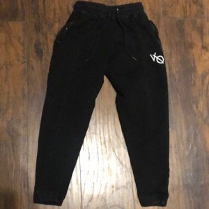 Vanquish fitness joggers